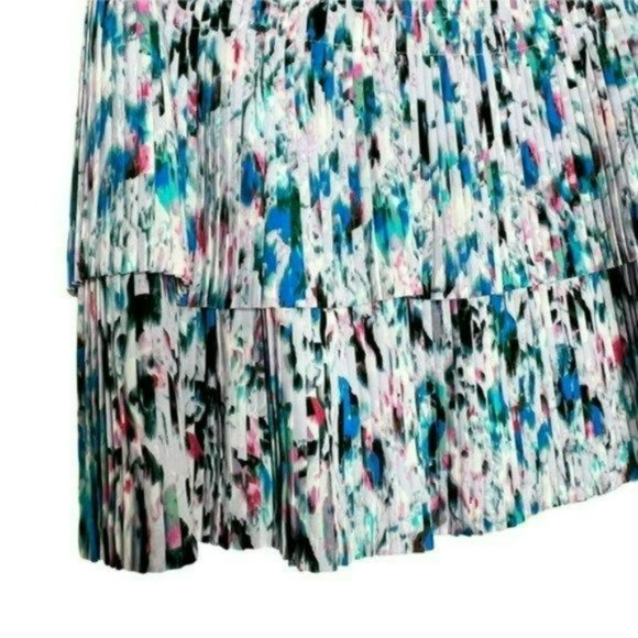 J. Crew Multicolor Watercolor Floral 2 Tier Zip Pleated Casual Mini Skirt Size 2 - Picture 9 of 10